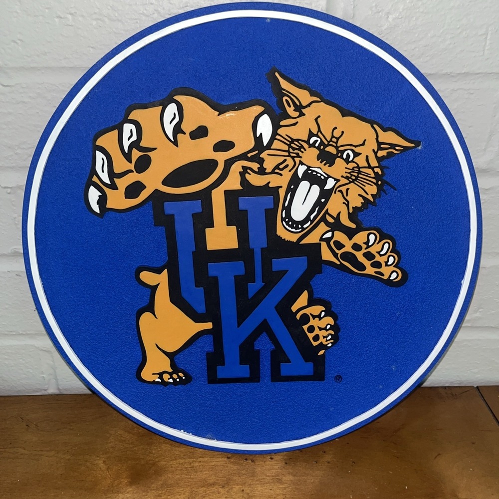 2002‎ Kentucky University Wildcats Large Collegiate 11.5" Yard Stepping Stone